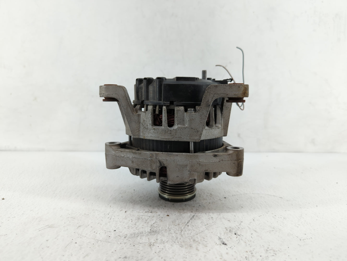 2013-2018 Chevrolet Trax Alternator Replacement Generator Charging Assembly Engine OEM P/N:13577154 13597226 Fits OEM Used A