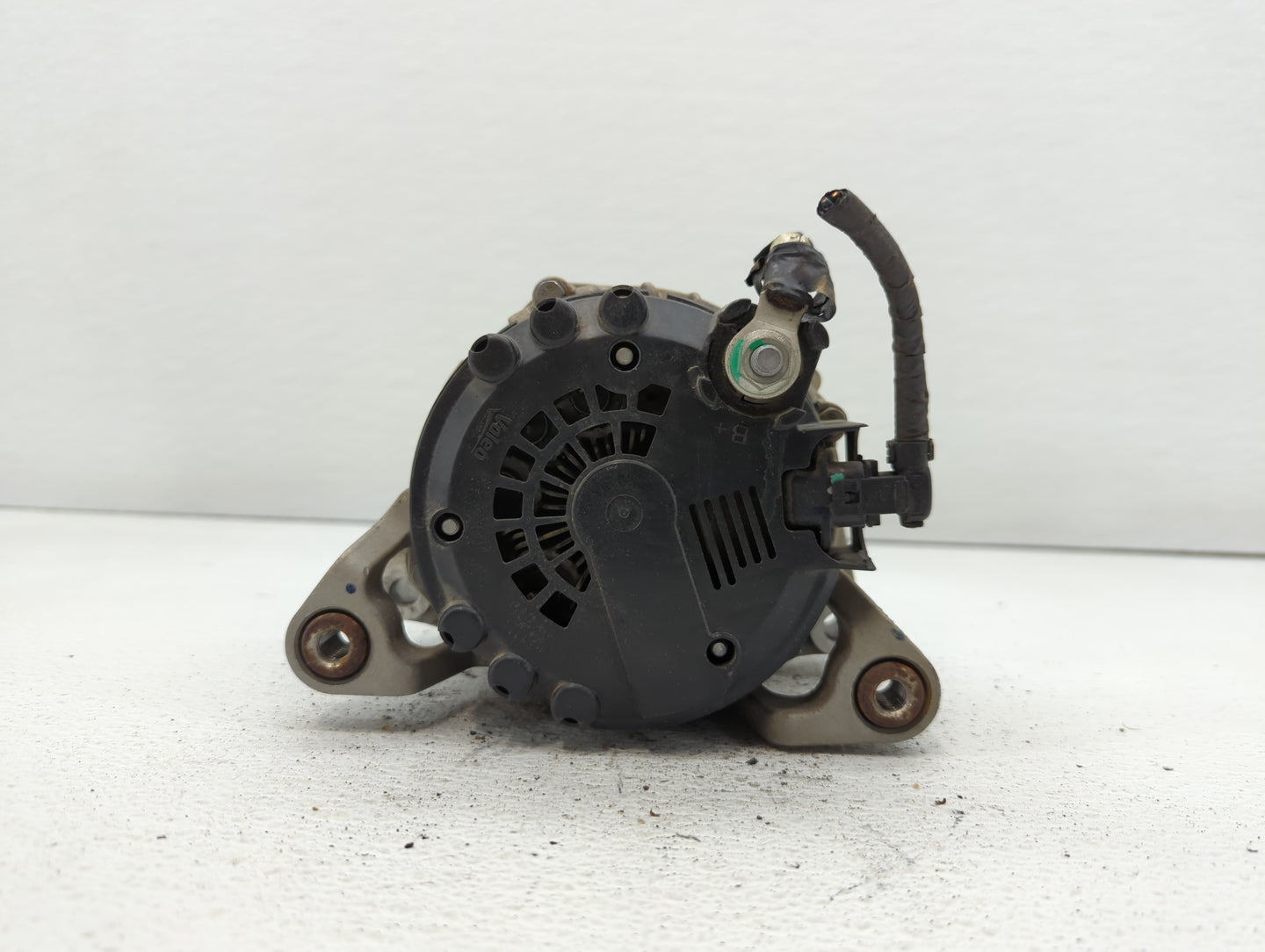 2013-2021 Chevrolet Trax Alternator Replacement Generator Charging Assembly Engine OEM P/N:13577154 13597226 Fits OEM Used A