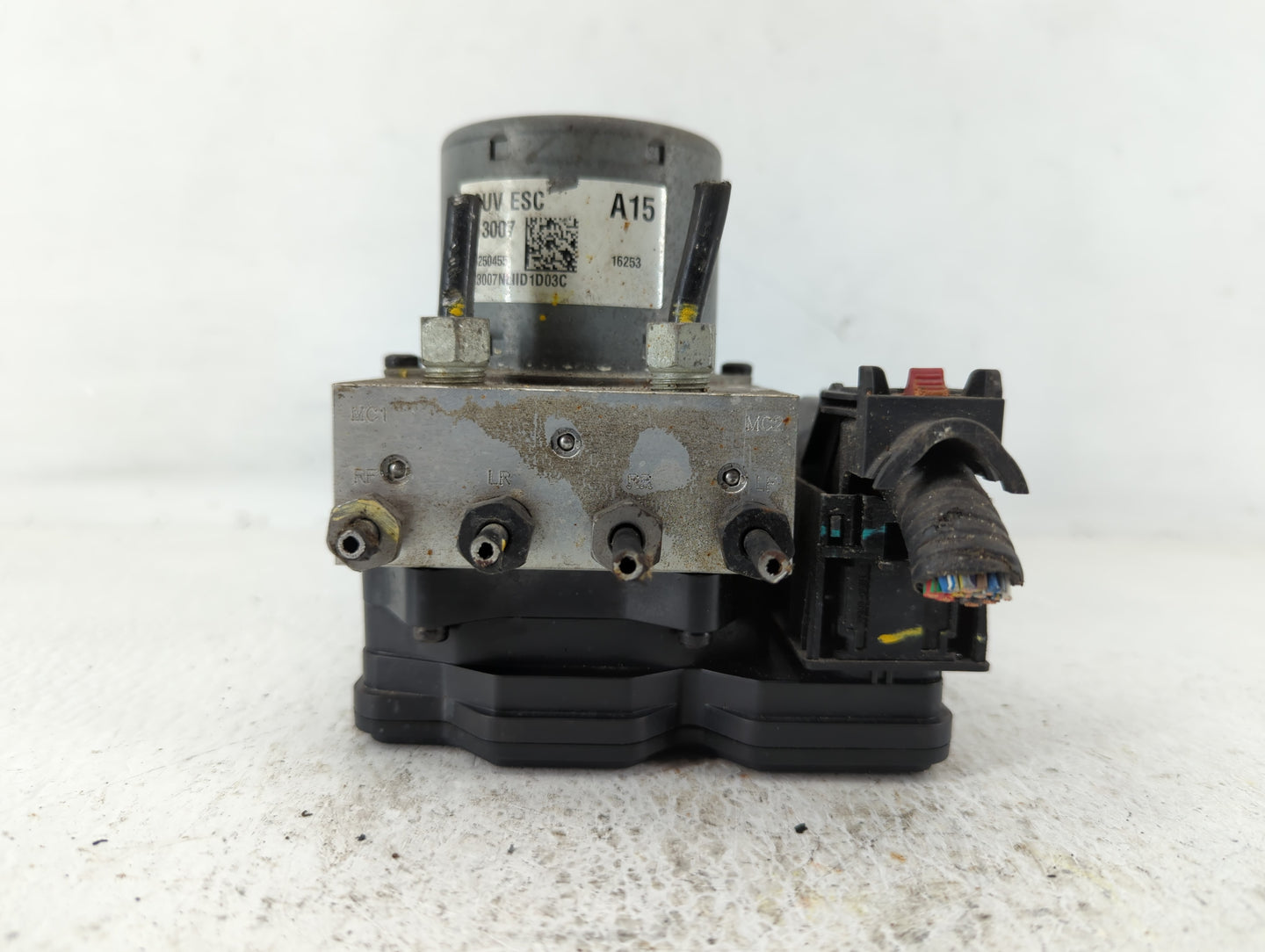 2016 Chevrolet Trax ABS Pump Control Module Replacement P/N:688250455 42403007 Fits OEM Used Auto Parts - Oemusedautoparts1.