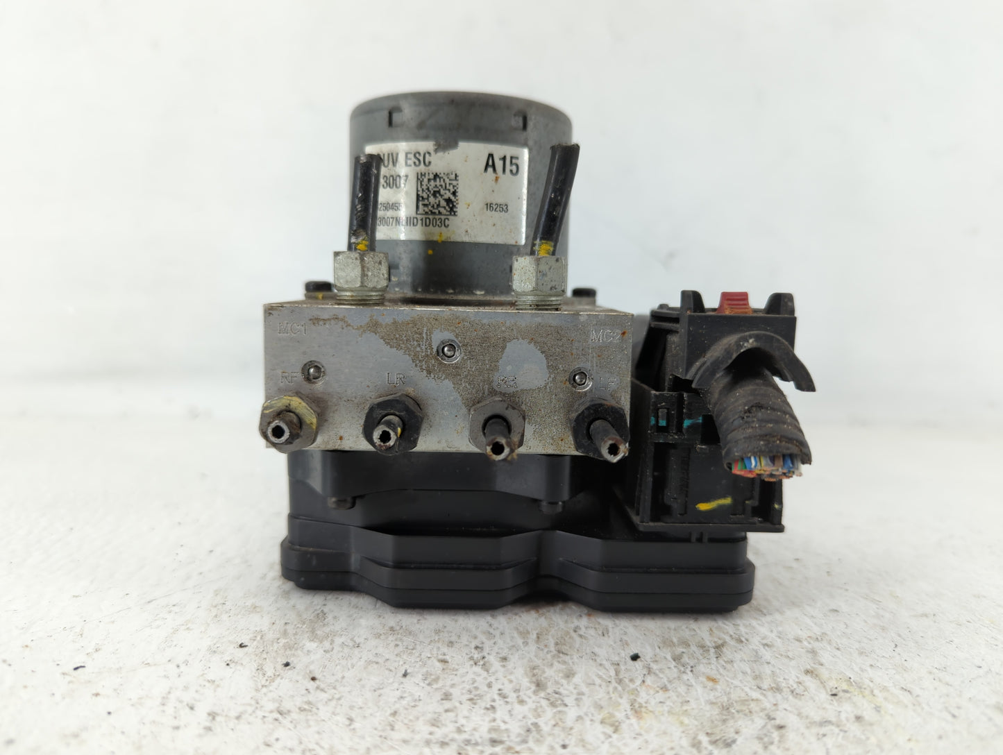 2016 Chevrolet Trax ABS Pump Control Module Replacement P/N:688250455 42403007 Fits OEM Used Auto Parts - Oemusedautoparts1.