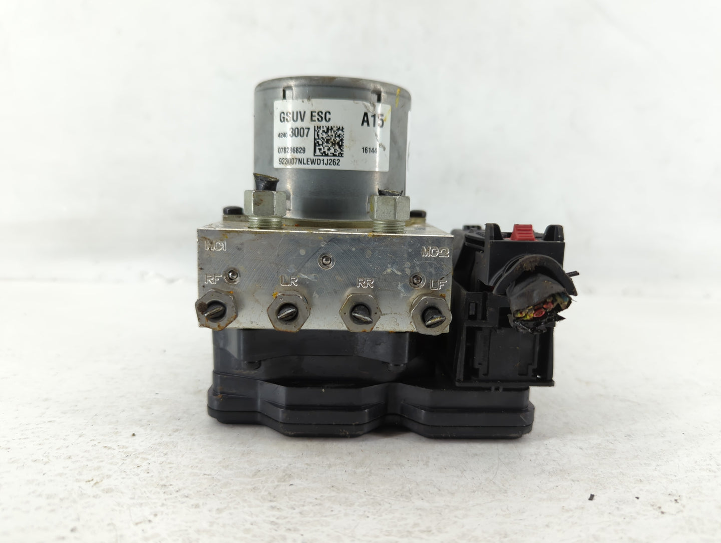 2016 Chevrolet Trax ABS Pump Control Module Replacement P/N:42403007 Fits OEM Used Auto Parts - Oemusedautoparts1.com