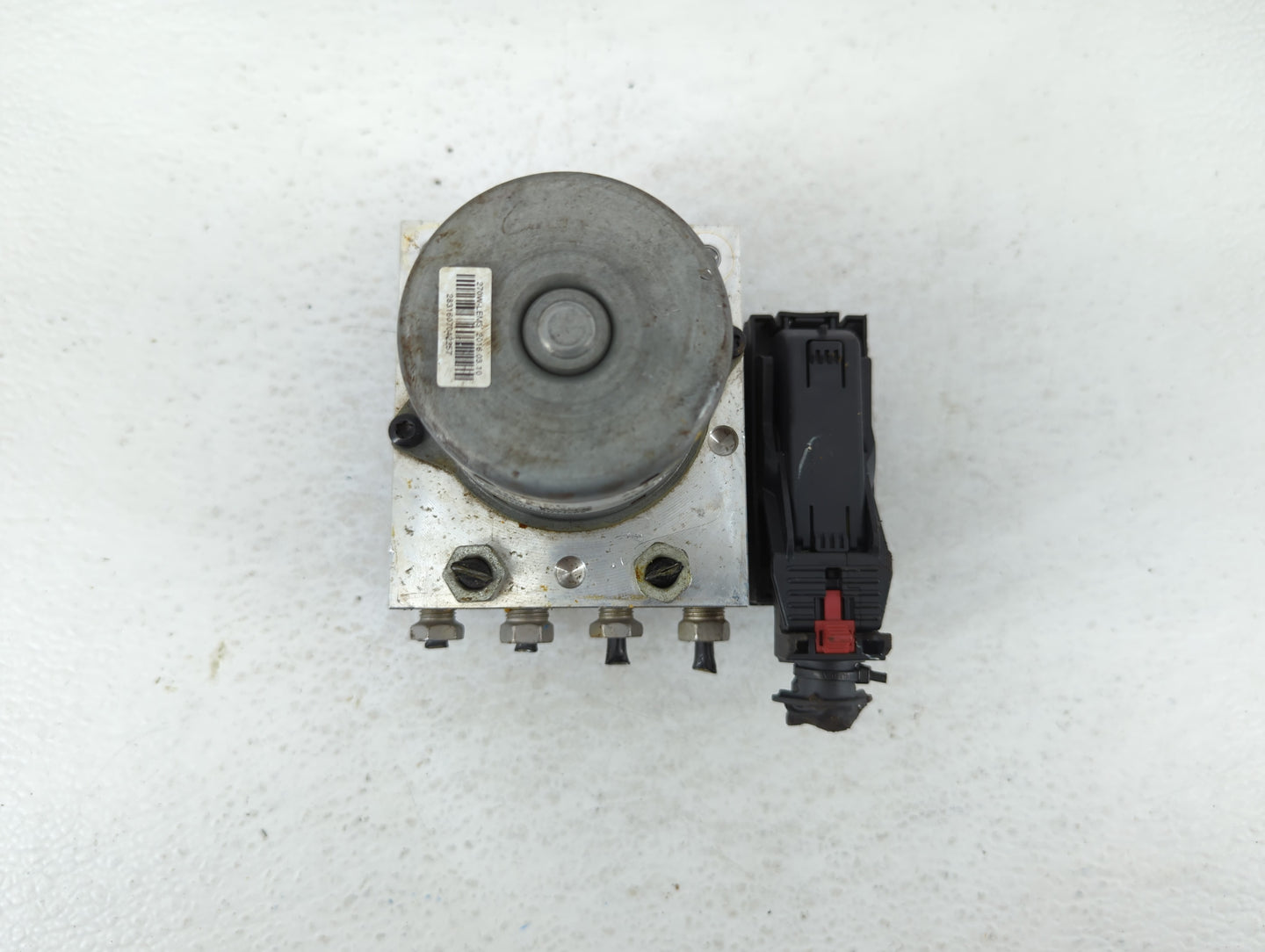 2016 Chevrolet Trax ABS Pump Control Module Replacement P/N:42403007 Fits OEM Used Auto Parts - Oemusedautoparts1.com