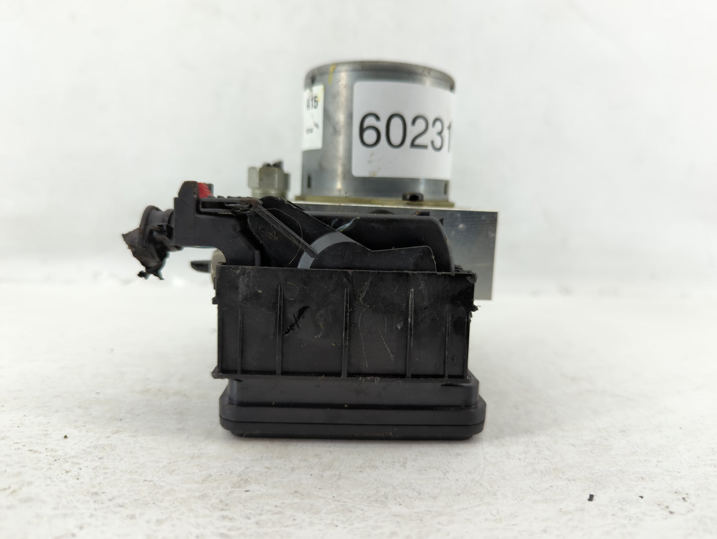 2016 Chevrolet Trax ABS Pump Control Module Replacement P/N:42403007 Fits OEM Used Auto Parts - Oemusedautoparts1.com