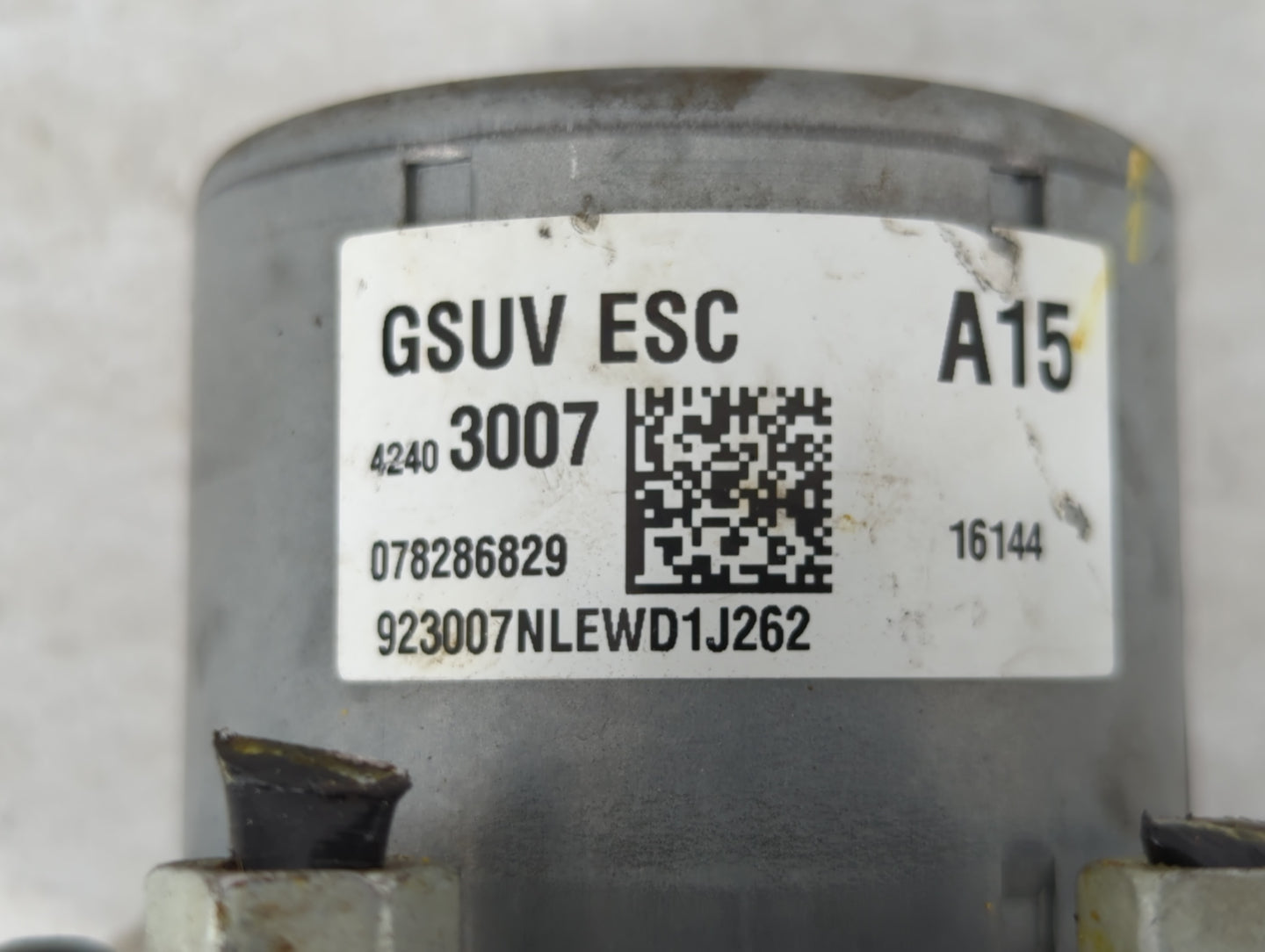 2016 Chevrolet Trax ABS Pump Control Module Replacement P/N:42403007 Fits OEM Used Auto Parts - Oemusedautoparts1.com