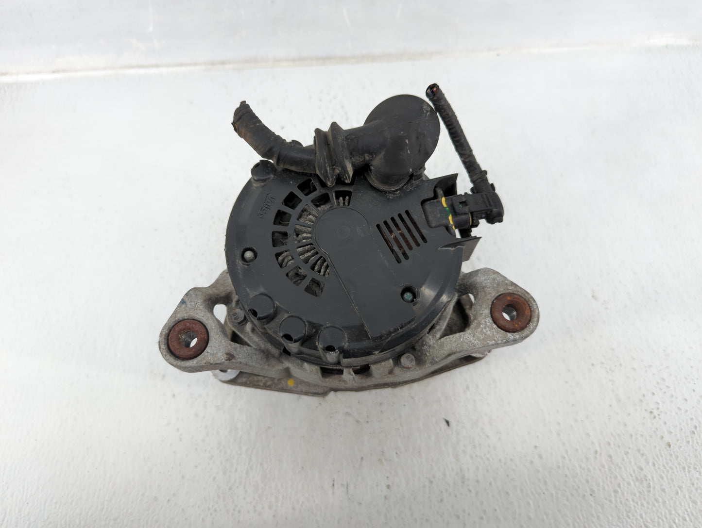 2013-2021 Chevrolet Trax Alternator Replacement Generator Charging Assembly Engine OEM P/N:13588289 Fits OEM Used Auto Parts