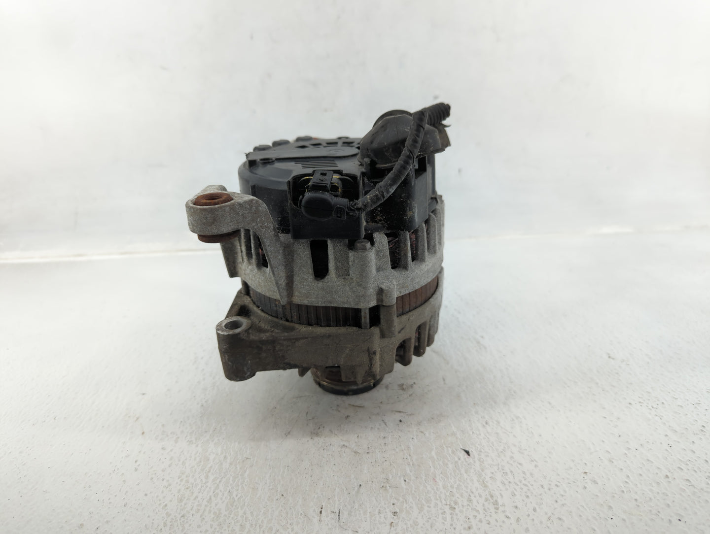 2013-2021 Chevrolet Trax Alternator Replacement Generator Charging Assembly Engine OEM P/N:13588289 Fits OEM Used Auto Parts