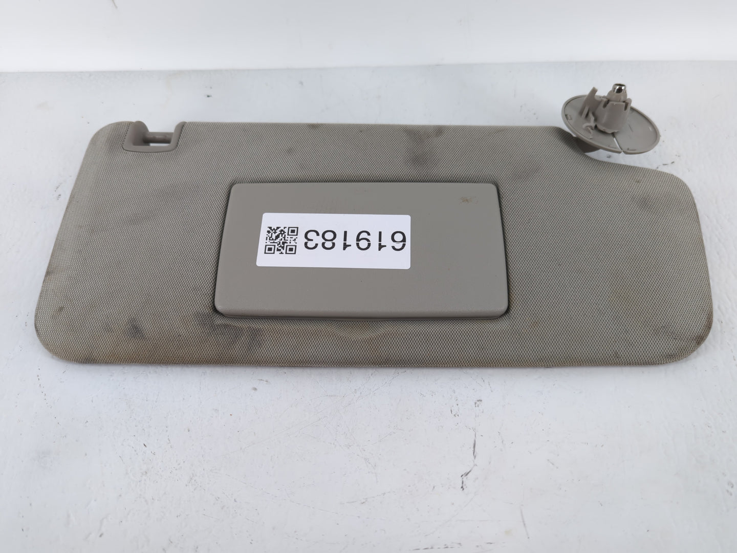 2015-2016 Chevrolet Trax Sun Visor Shade Replacement Passenger Right Mirror Fits Fits 2015 2016 OEM Used Auto Parts - Oemuse