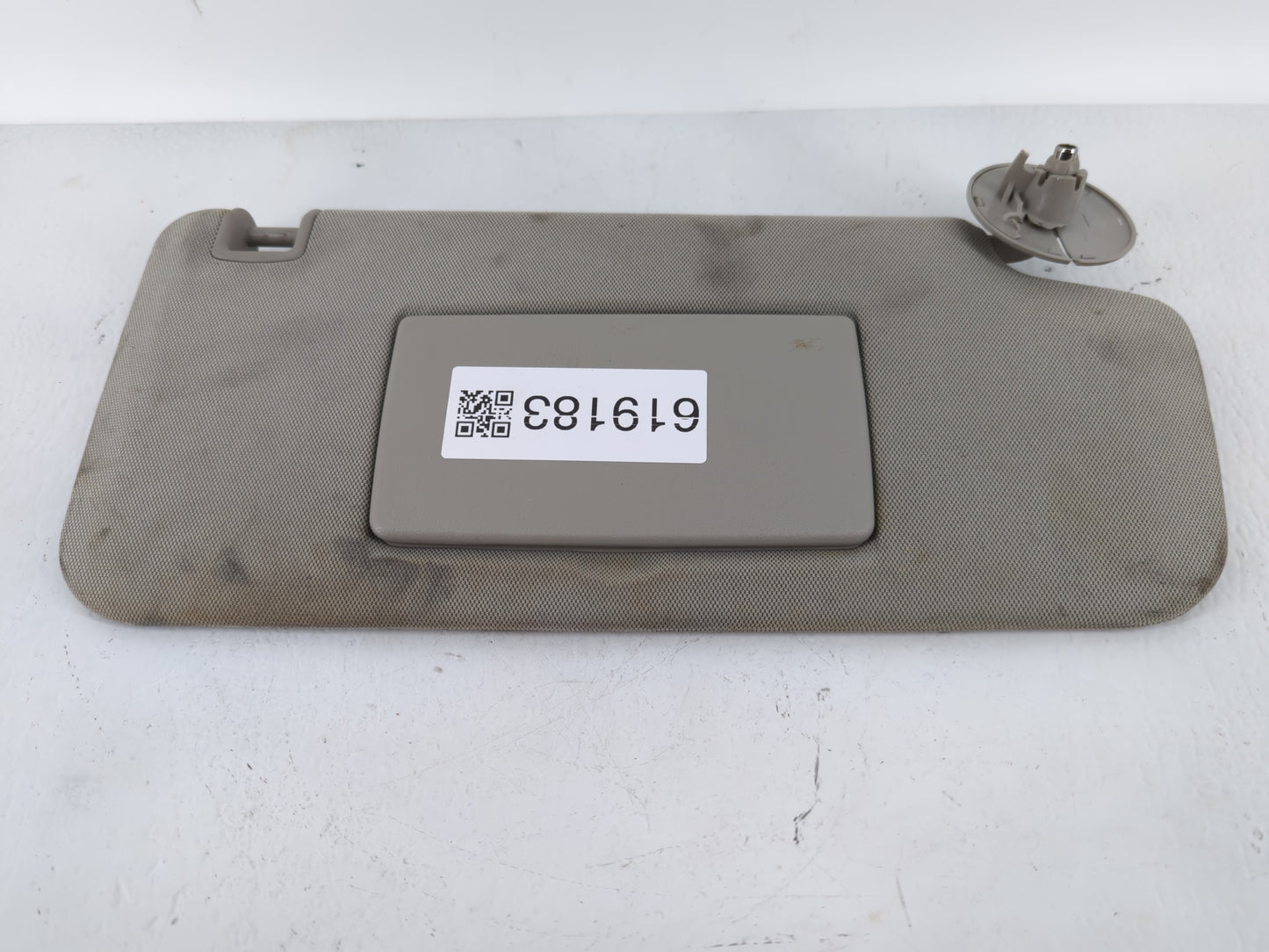 2015-2016 Chevrolet Trax Sun Visor Shade Replacement Passenger Right Mirror Fits Fits 2015 2016 OEM Used Auto Parts - Oemuse