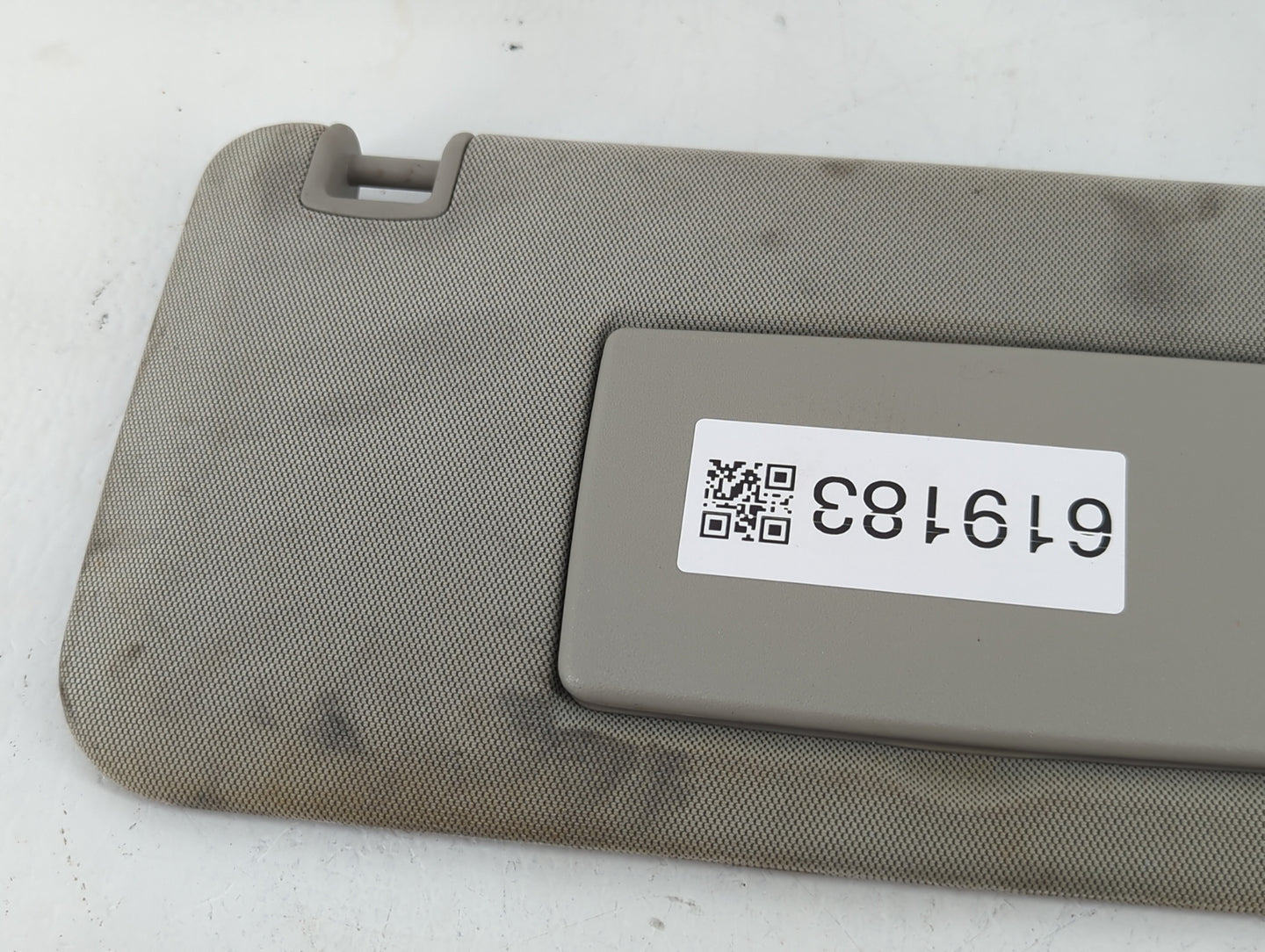 2015-2016 Chevrolet Trax Sun Visor Shade Replacement Passenger Right Mirror Fits Fits 2015 2016 OEM Used Auto Parts - Oemuse