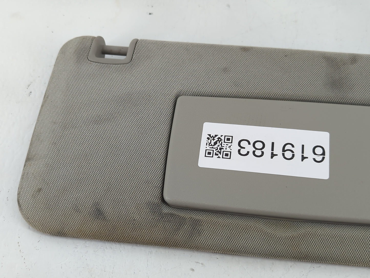 2015-2016 Chevrolet Trax Sun Visor Shade Replacement Passenger Right Mirror Fits Fits 2015 2016 OEM Used Auto Parts - Oemuse