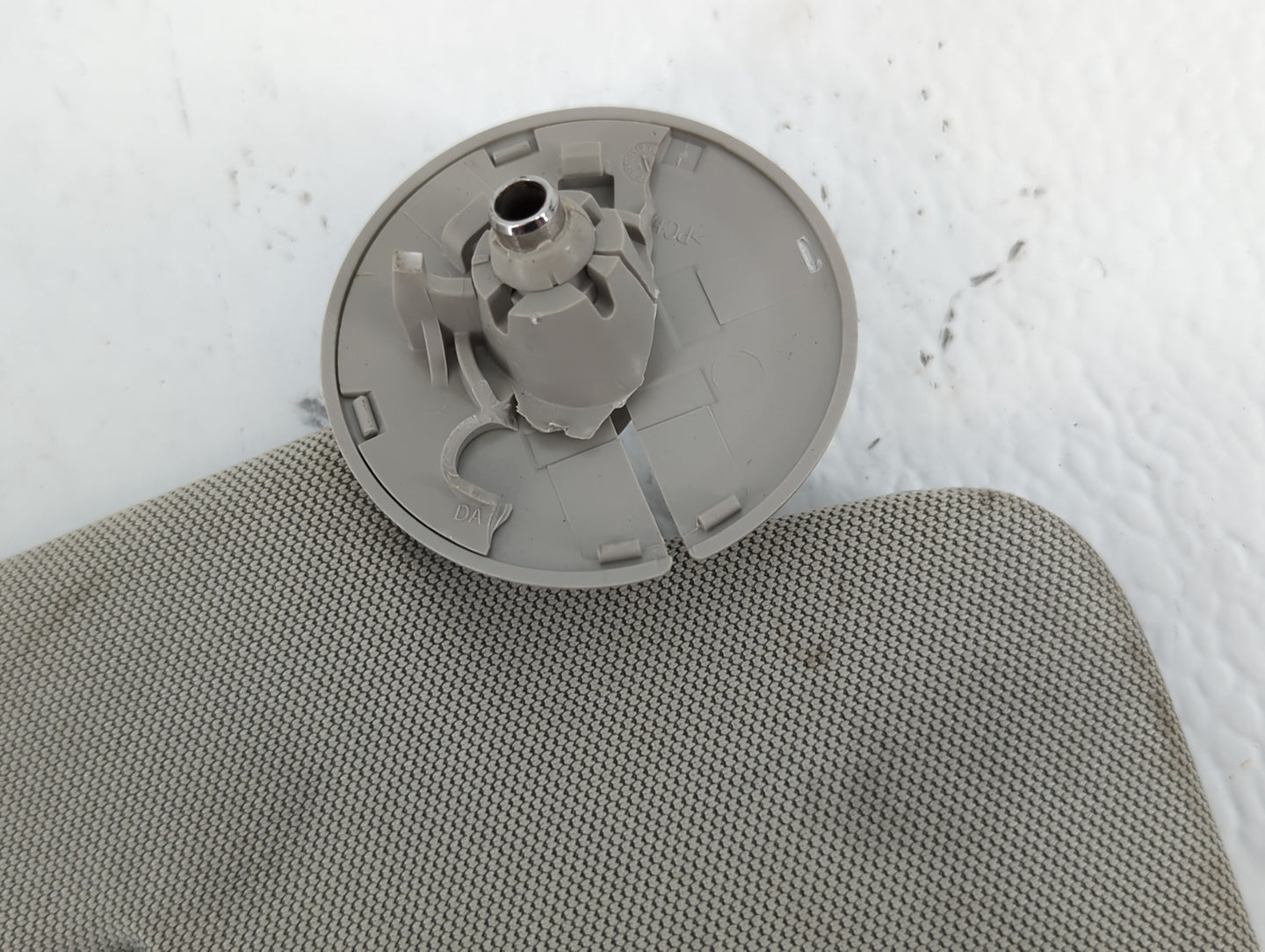 2015-2016 Chevrolet Trax Sun Visor Shade Replacement Passenger Right Mirror Fits Fits 2015 2016 OEM Used Auto Parts - Oemuse