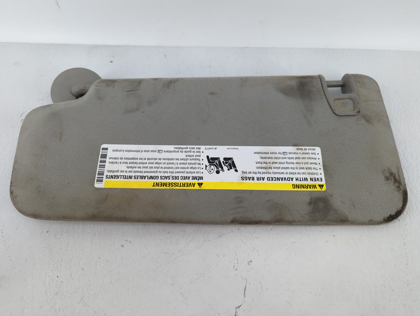 2015-2016 Chevrolet Trax Sun Visor Shade Replacement Passenger Right Mirror Fits Fits 2015 2016 OEM Used Auto Parts - Oemuse