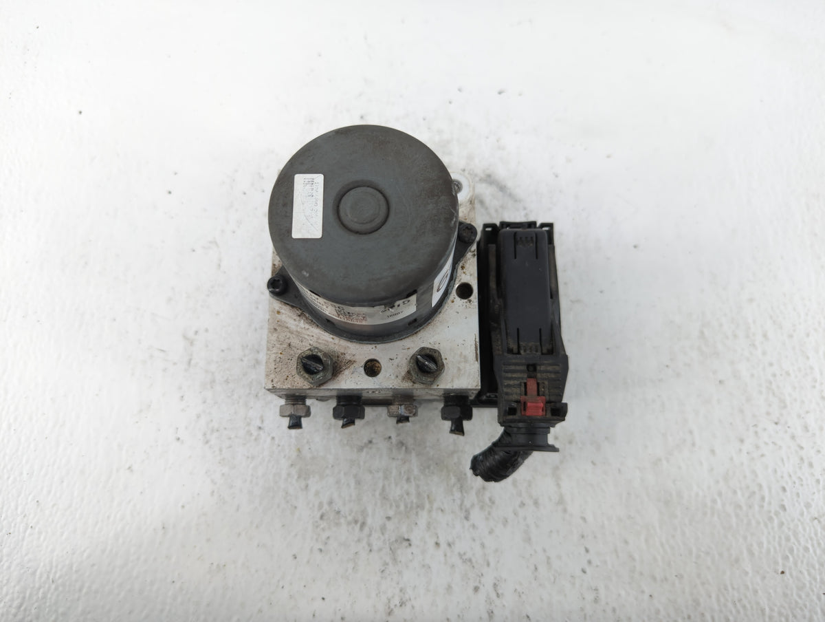 2016 Chevrolet Trax Anti-Lock Brake ABS Pump Module Actuator OEM P/N:42403007 Fits OEM Used Auto Parts - Oemusedautoparts1.c