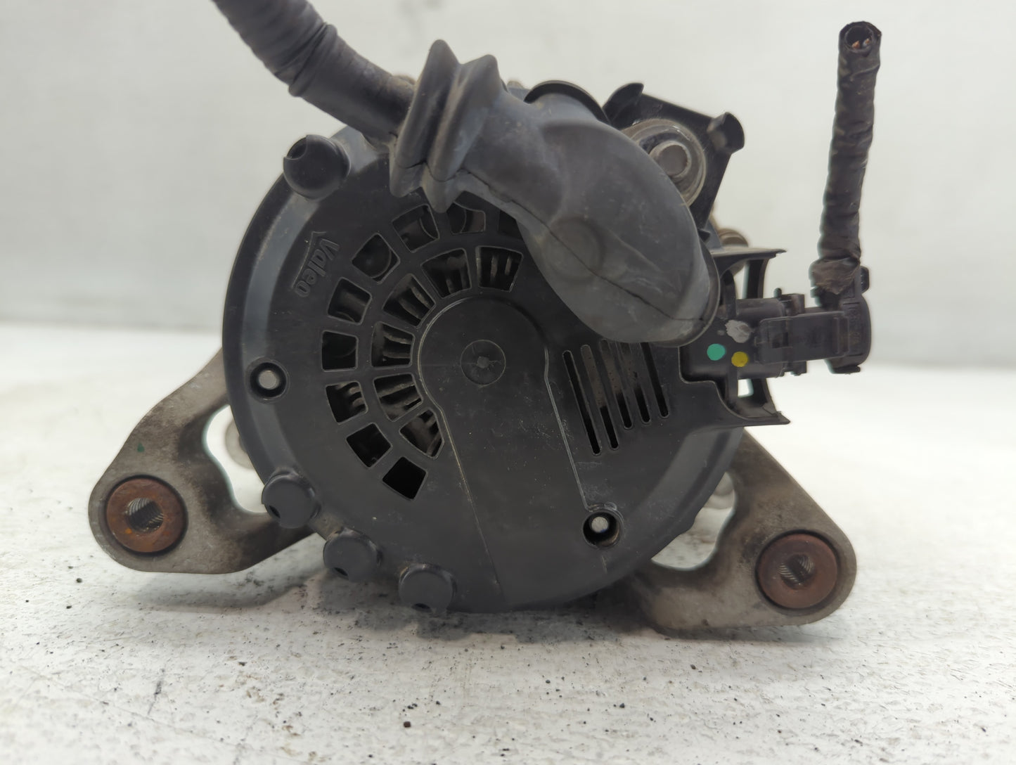 2013-2021 Chevrolet Trax Alternator Replacement Generator Charging Assembly Engine OEM P/N:13597226 Fits OEM Used Auto Parts