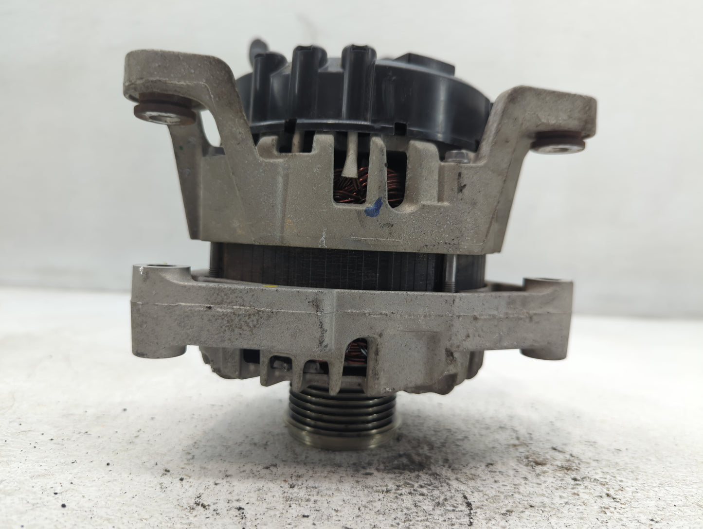 2013-2021 Chevrolet Trax Alternator Replacement Generator Charging Assembly Engine OEM P/N:13597226 Fits OEM Used Auto Parts