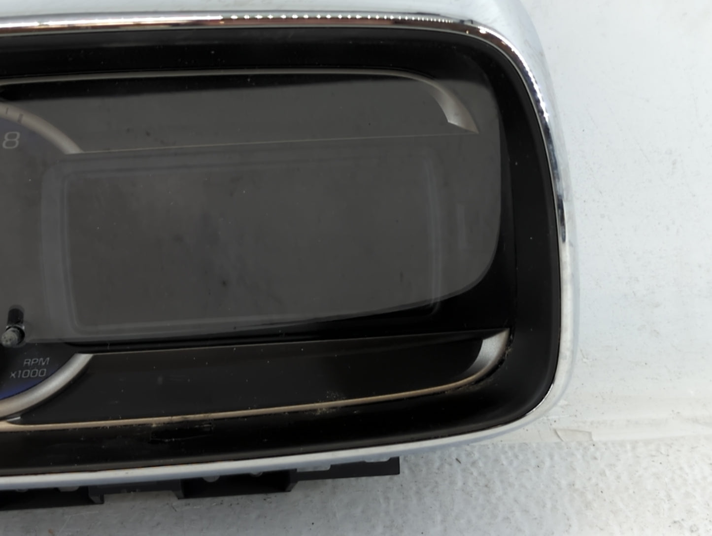 2015-2016 Chevrolet Trax Instrument Cluster Speedometer Gauges P/N:94532507 Fits Fits 2015 2016 OEM Used Auto Parts - Oemuse