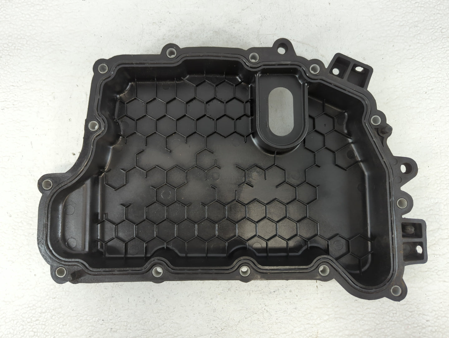 2013-2021 Chevrolet Trax Engine Oil Pan P/N:24275767 Fits Fits 2011 2012 2013 2014 2015 2016 2017 2018 2019 2020 2021 OEM Us