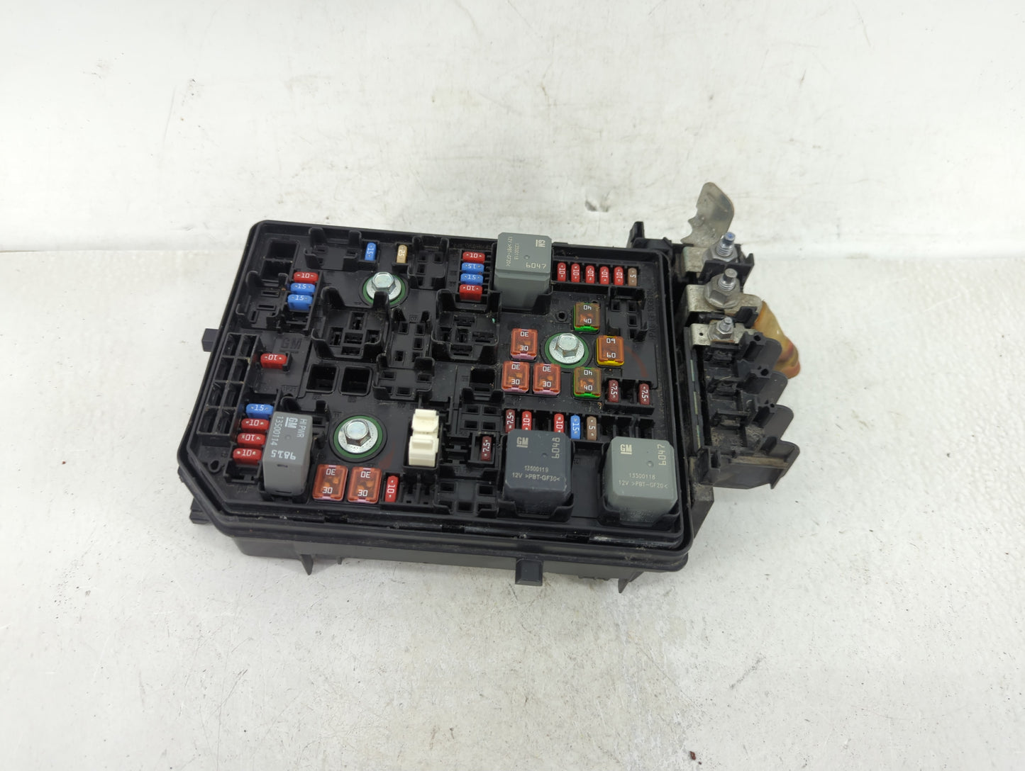 2016-2018 Chevrolet Volt Fusebox Fuse Box Panel Relay Module P/N:812461952 23301690 Fits Fits 2016 2017 2018 OEM Used Auto P