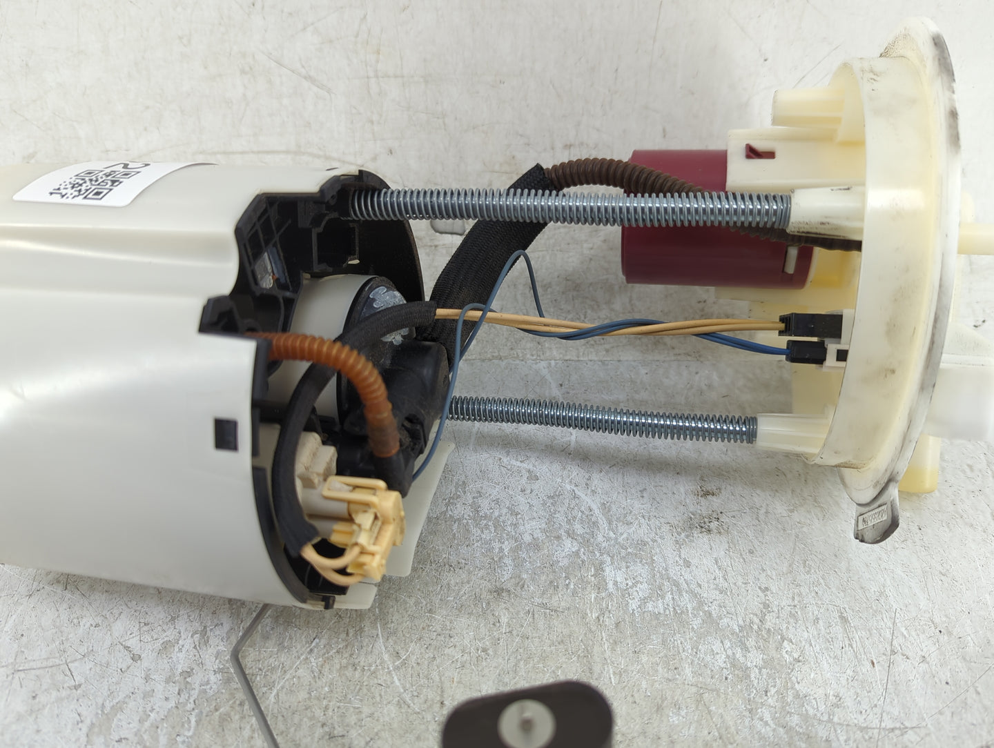 2016-2017 Chevrolet Volt Electrical Gas Fuel Pump Assembly - Oemusedautoparts1.com