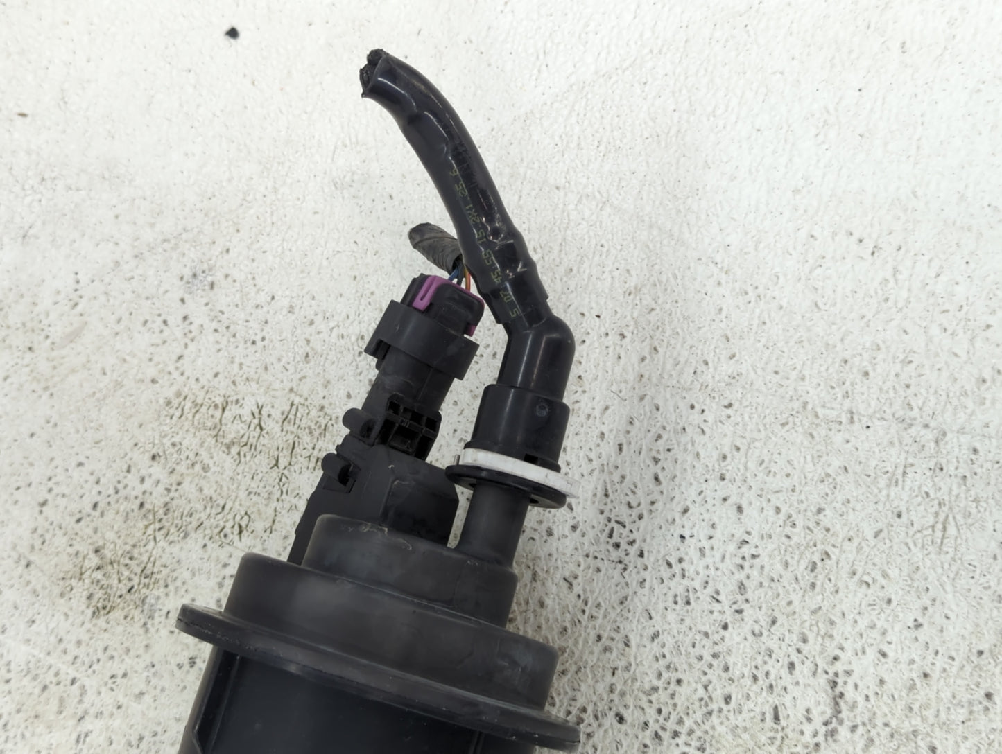 2016 Chevrolet Volt Fuel Vapor Charcoal Canister - Oemusedautoparts1.com