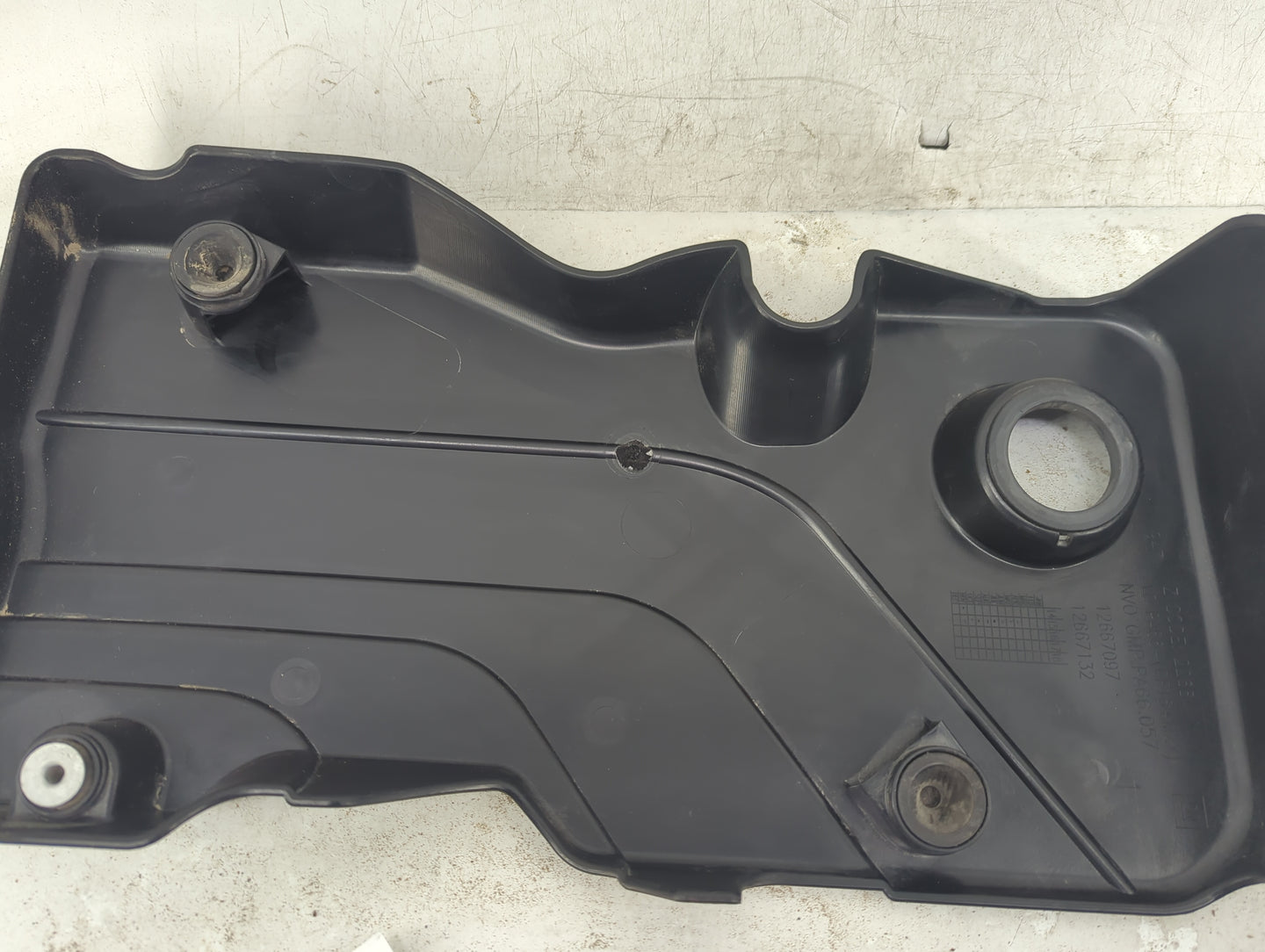 2016 Chevrolet Volt Engine Cover - Oemusedautoparts1.com