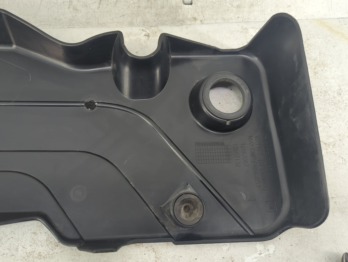 2016 Chevrolet Volt Engine Cover - Oemusedautoparts1.com