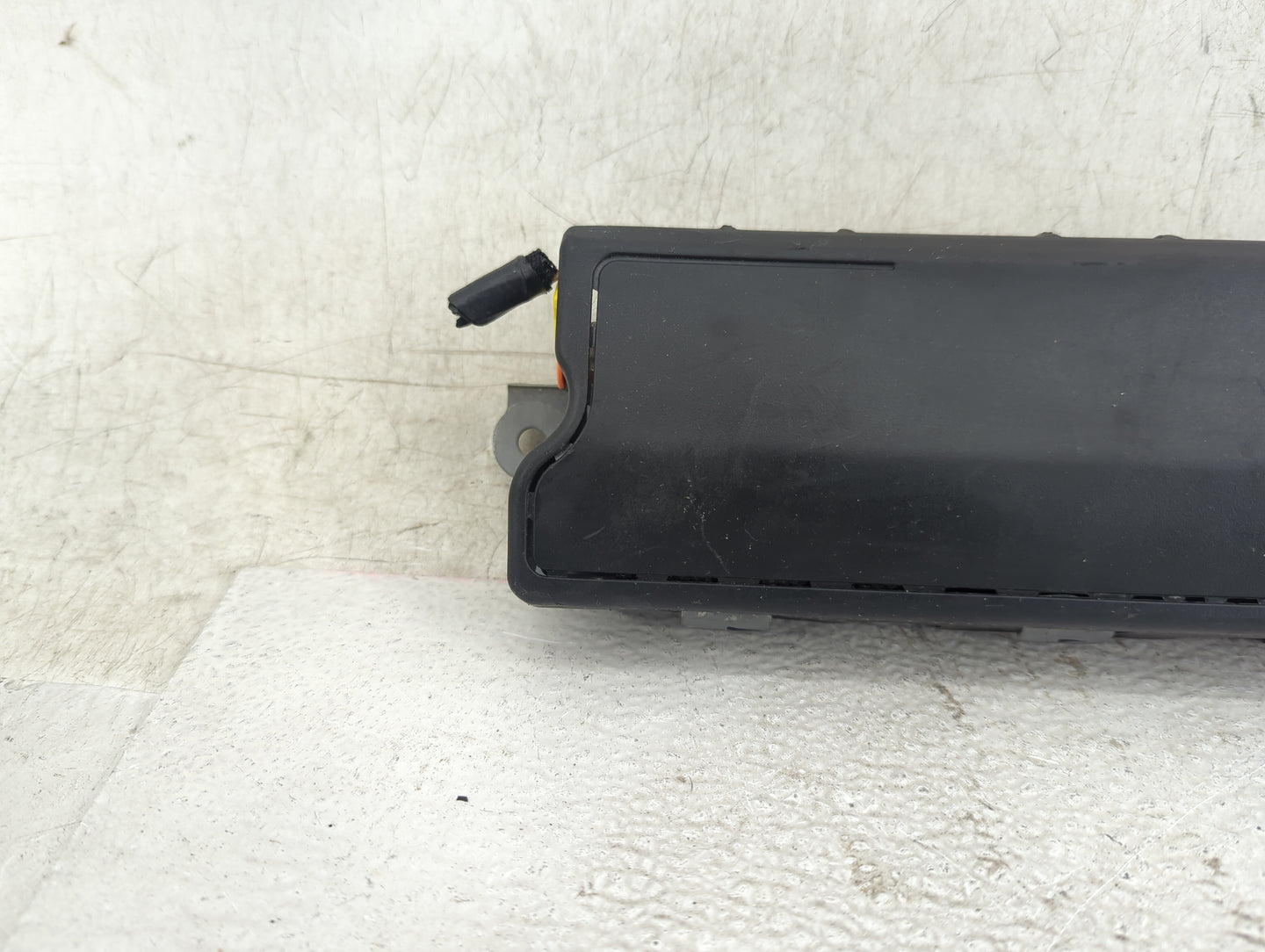 2016 Chevrolet Volt Air Bag Passenger Right Knee OEM P/N:29284611 13481292, 22823445, T6T10B602, 0589-P1-00053 Fits OEM Used