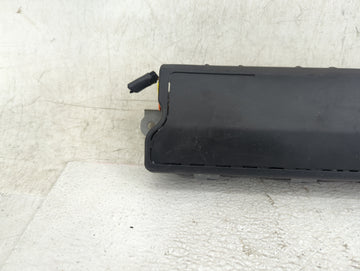 2016 Chevrolet Volt Air Bag Passenger Right Knee OEM P/N:29284611 13481292, 22823445, T6T10B602, 0589-P1-00053 Fits OEM Used Auto Parts