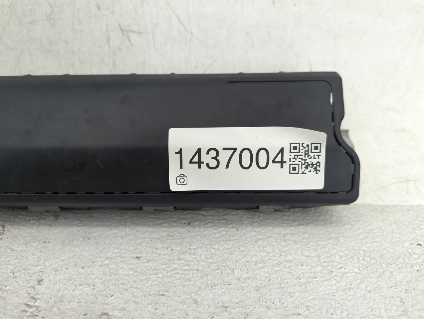 2016 Chevrolet Volt Air Bag Passenger Right Knee OEM P/N:29284611 13481292, 22823445, T6T10B602, 0589-P1-00053 Fits OEM Used