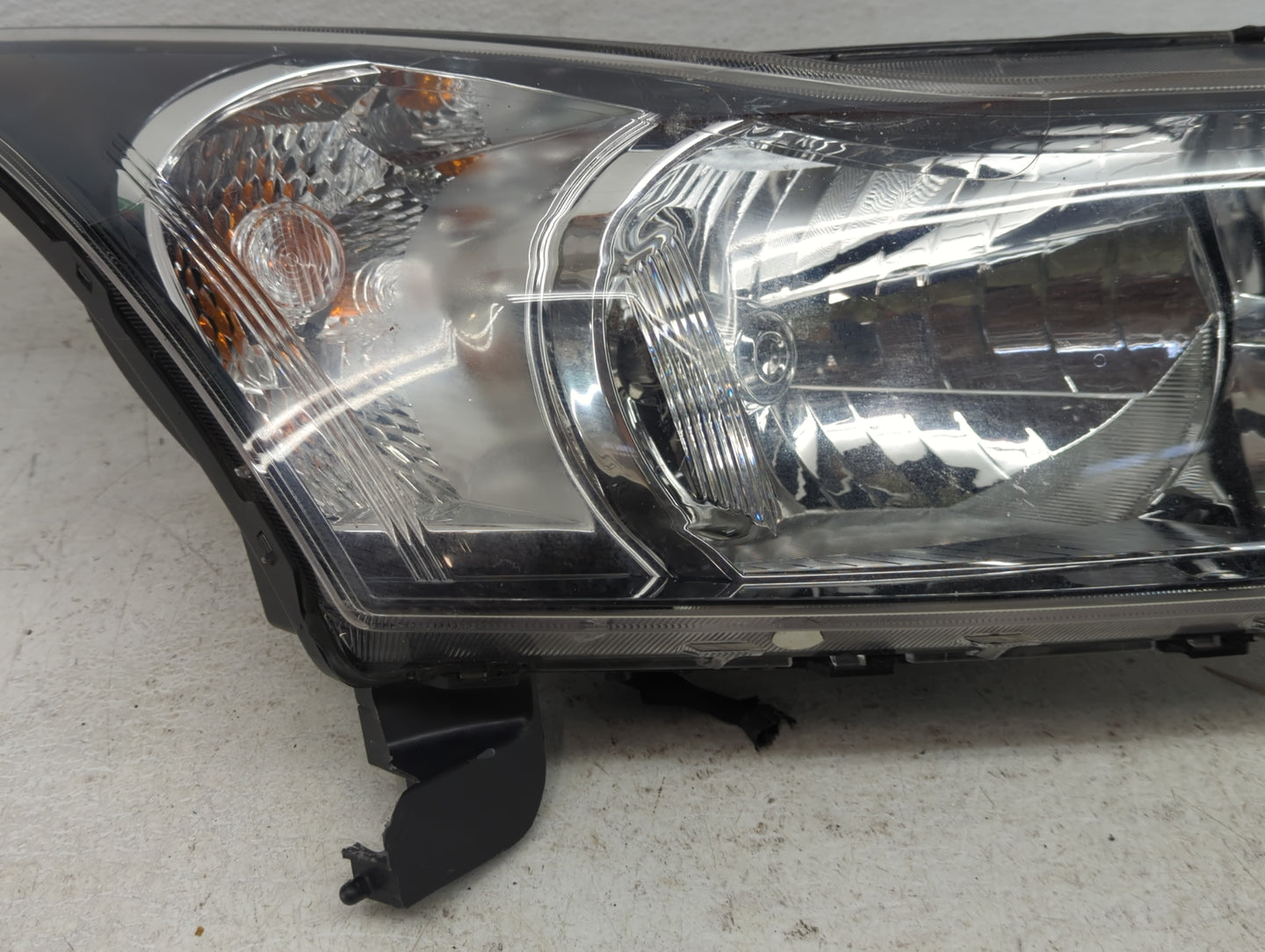 Chevrolet Cruze Cruze Passenger Right Oem Head Light Headlight Lamp - Oemusedautoparts1.com