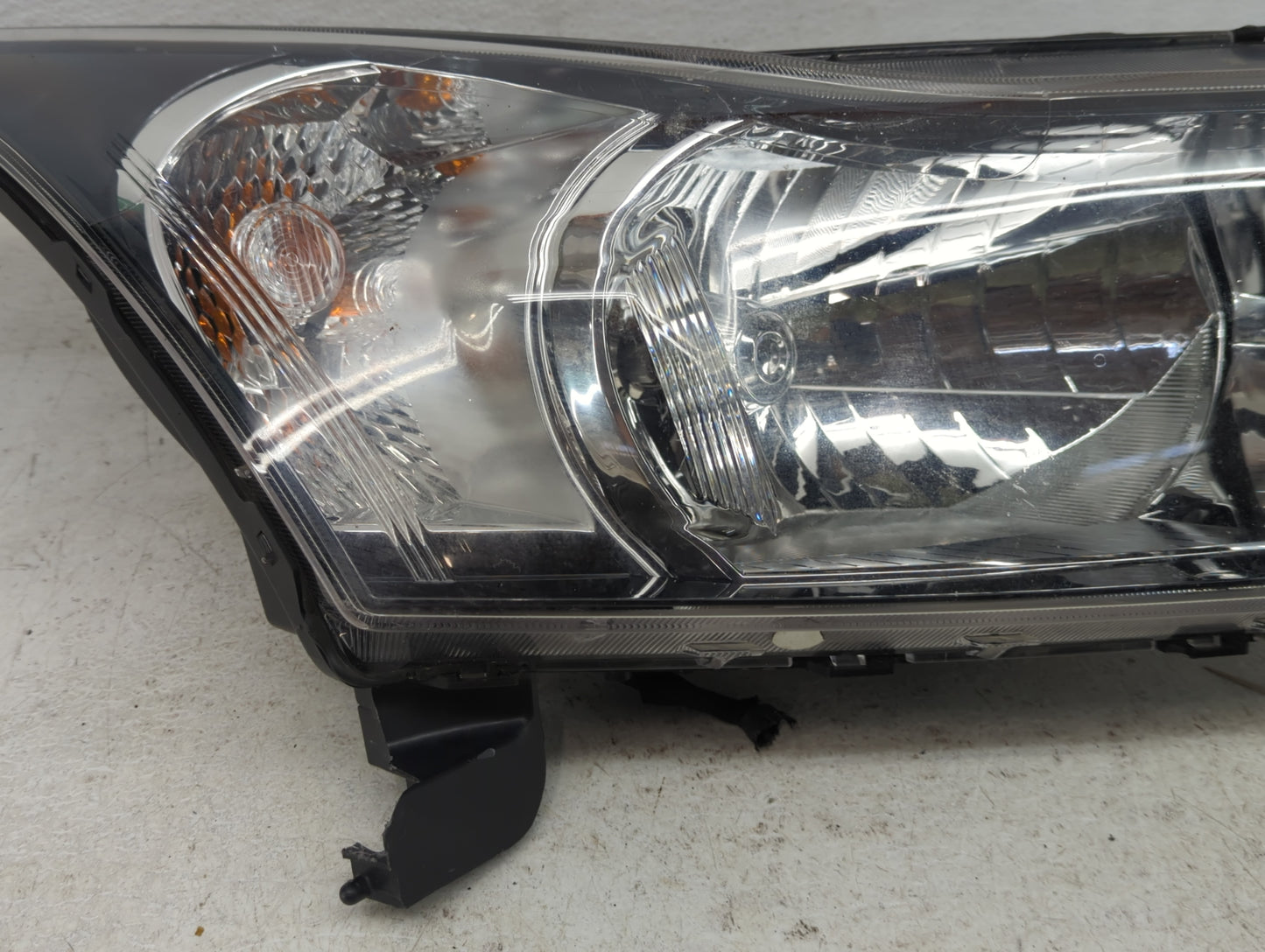 Chevrolet Cruze Cruze Passenger Right Oem Head Light Headlight Lamp - Oemusedautoparts1.com