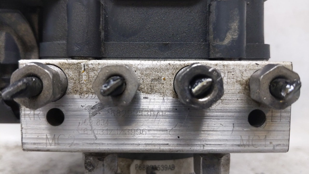 2016 Chrysler 200 ABS Pump Control Module Replacement P/N:68267002AC 68293539AB Fits Fits 2015 OEM Used Auto Parts - Oemused