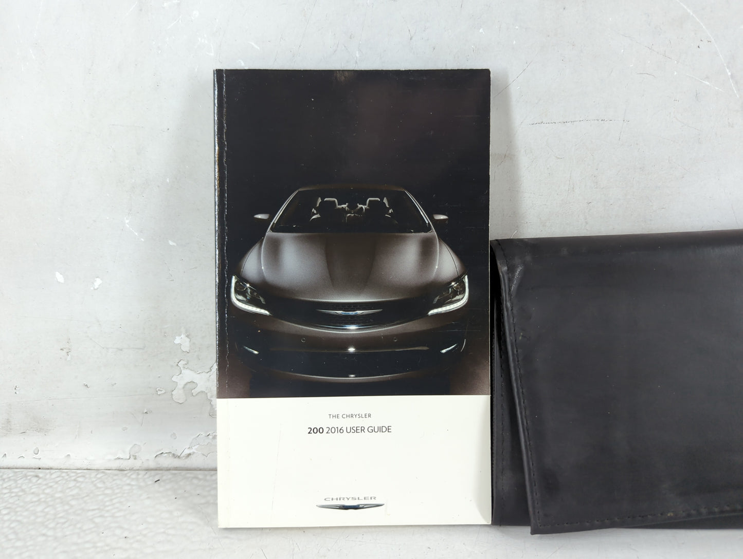 2016 Chrysler 200 Owners Manual Book Guide P/N:16UF-926-AA OEM Used Auto Parts - Oemusedautoparts1.com