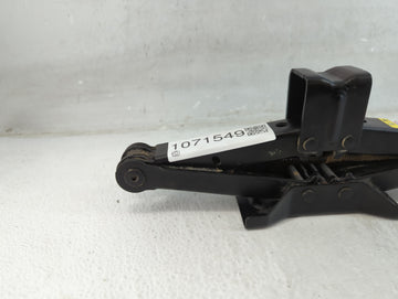 2016 Chrysler 200 Spare Scissor Car Jack