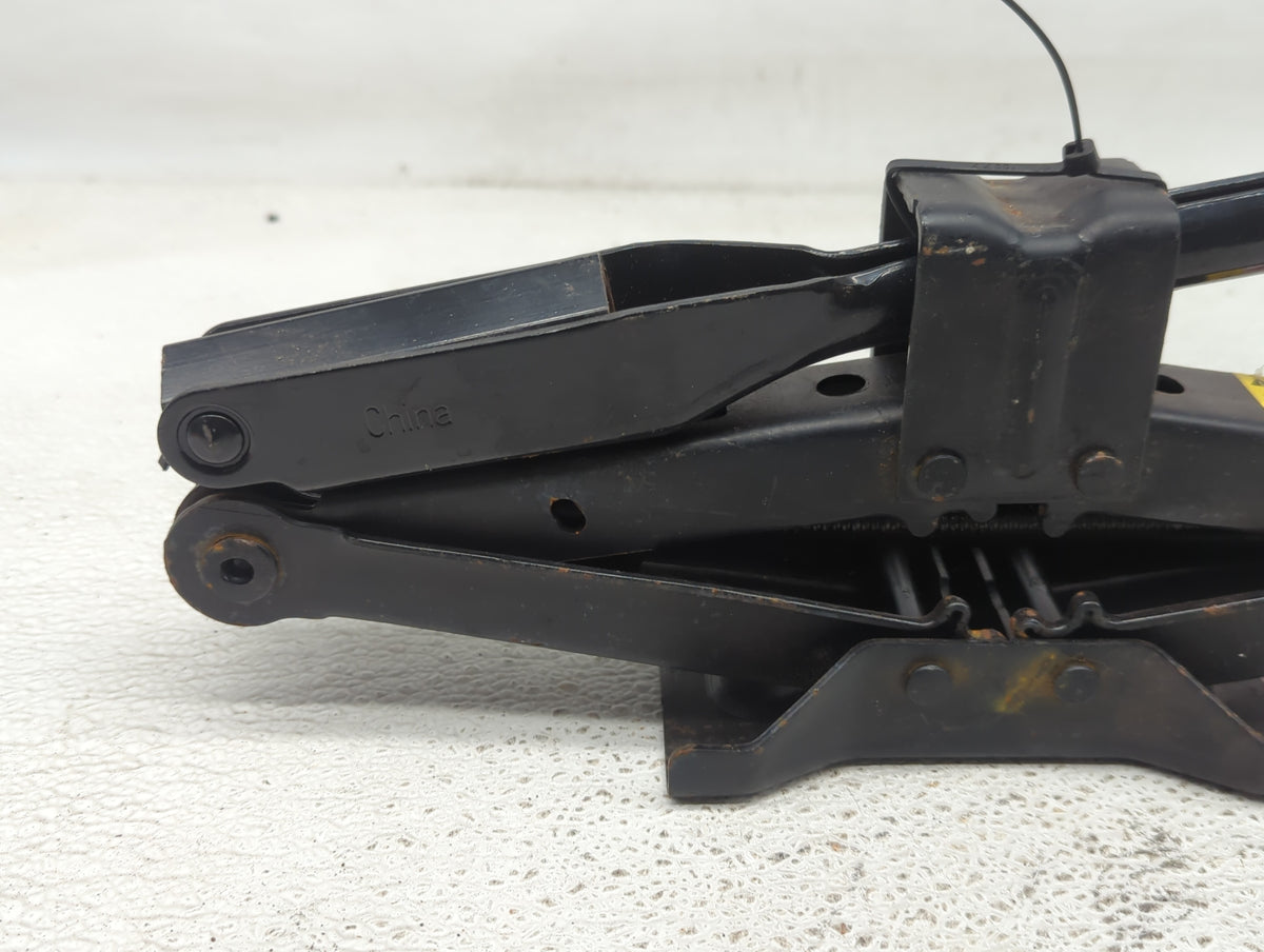 Chrysler 200 Spare Scissor Car Jack 1080852 - Oemusedautoparts1.com