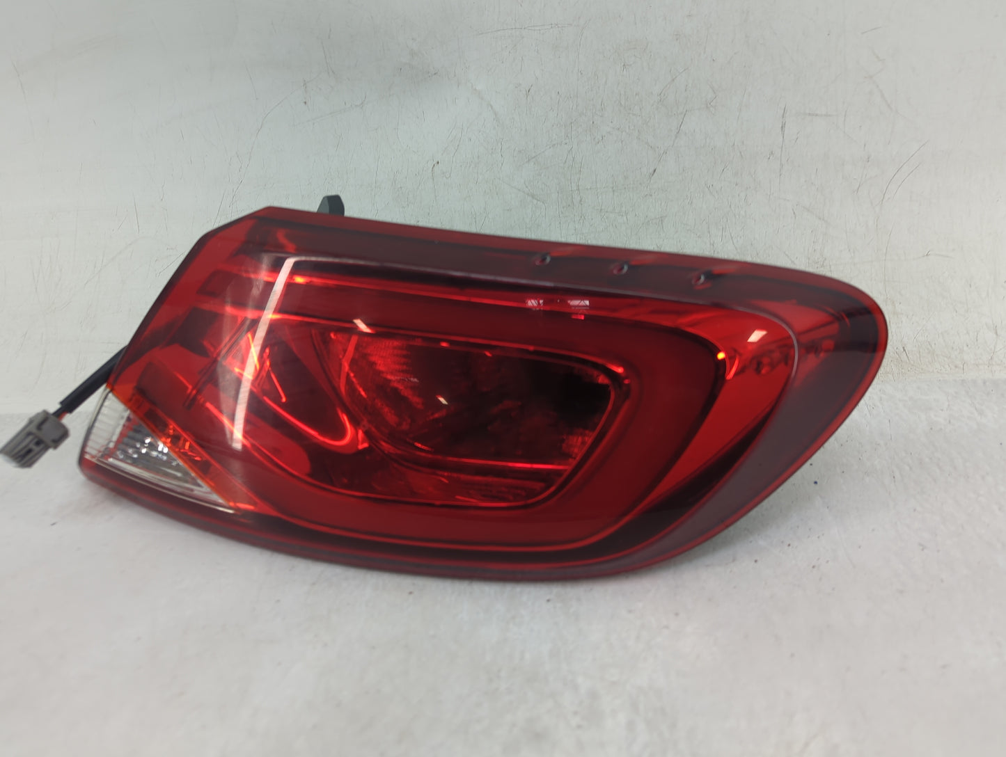 2015-2016 Chrysler 200 Tail Light Assembly Passenger Right OEM Fits Fits 2015 2016 OEM Used Auto Parts - Oemusedautoparts1.c