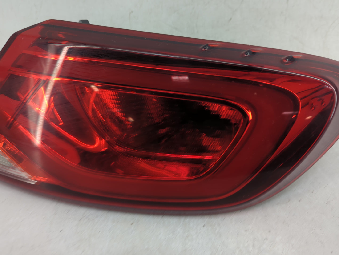 2015-2016 Chrysler 200 Tail Light Assembly Passenger Right OEM Fits Fits 2015 2016 OEM Used Auto Parts - Oemusedautoparts1.c