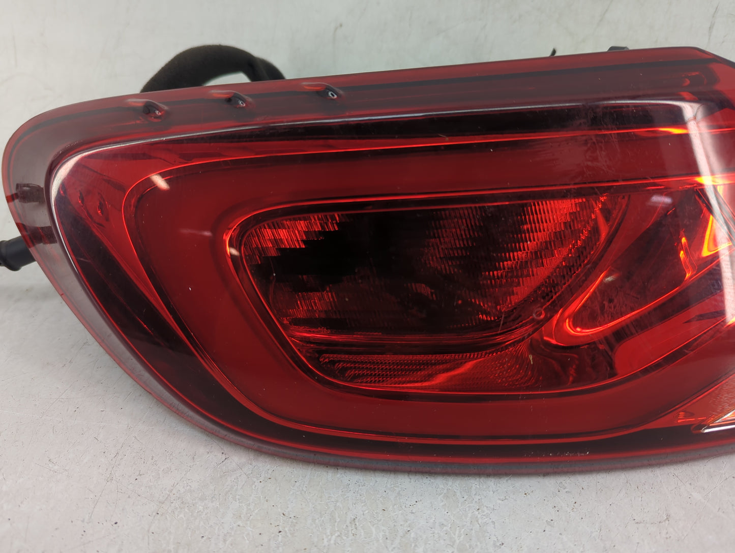 2015-2016 Chrysler 200 Tail Light Assembly Driver Left OEM Fits Fits 2015 2016 OEM Used Auto Parts - Oemusedautoparts1.com