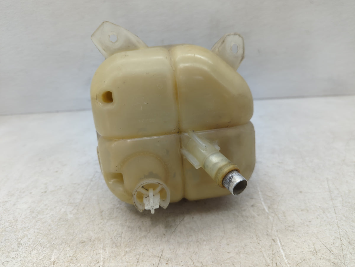 2015-2017 Chrysler 200 Radiator Coolant Overflow Expansion Tank Bottle 1103351 - Oemusedautoparts1.com