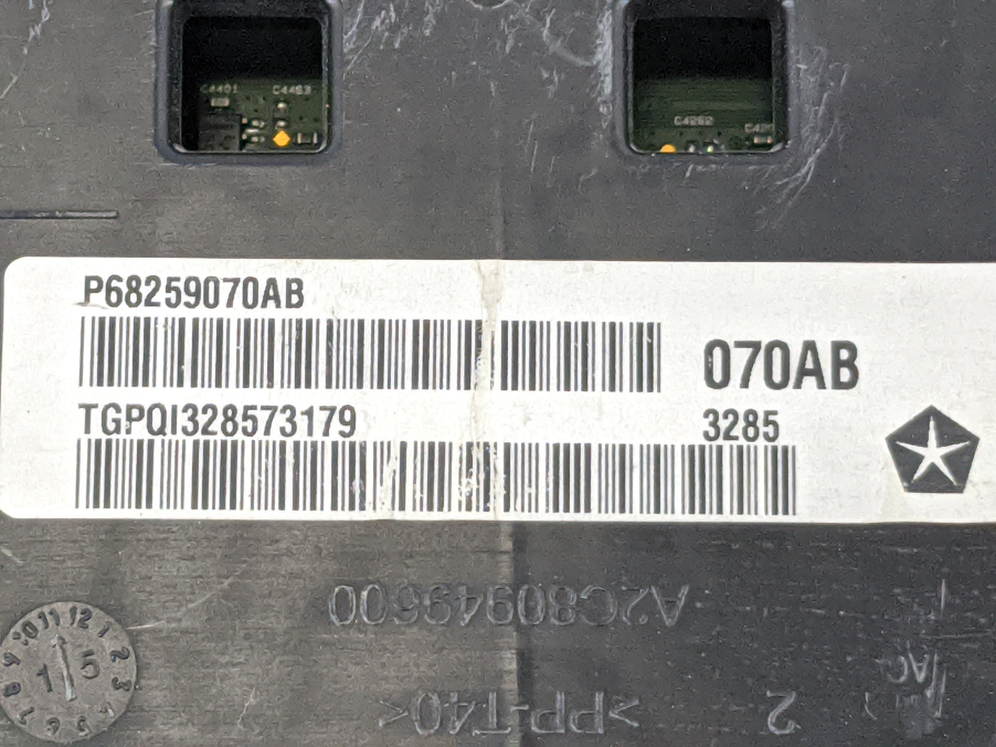 2016 Chrysler 200 Instrument Cluster Speedometer Gauges P/N:P68259070AB Fits OEM Used Auto Parts - Oemusedautoparts1.com