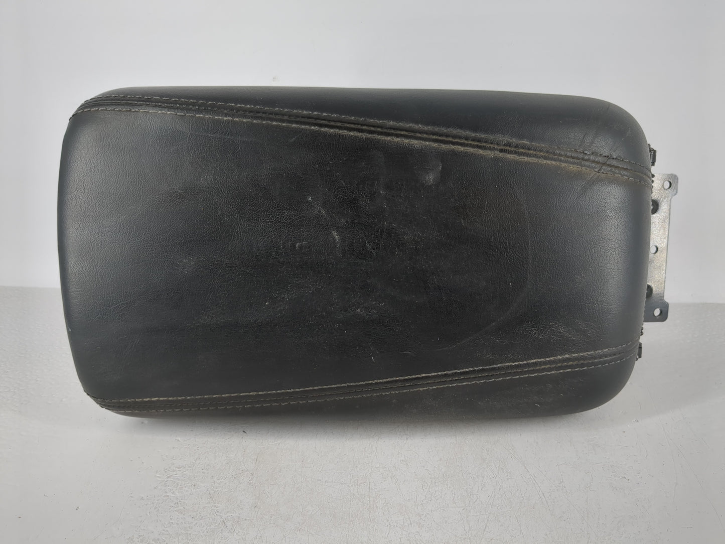 2015-2017 Chrysler 200 Center Console Armrest Cover Lid Fits Fits 2015 2016 2017 OEM Used Auto Parts - Oemusedautoparts1.com