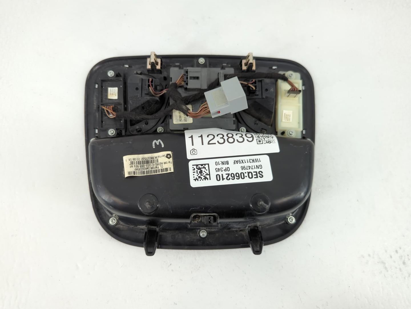2015-2017 Chrysler 200 Overhead Roof Console 1123839 - Oemusedautoparts1.com