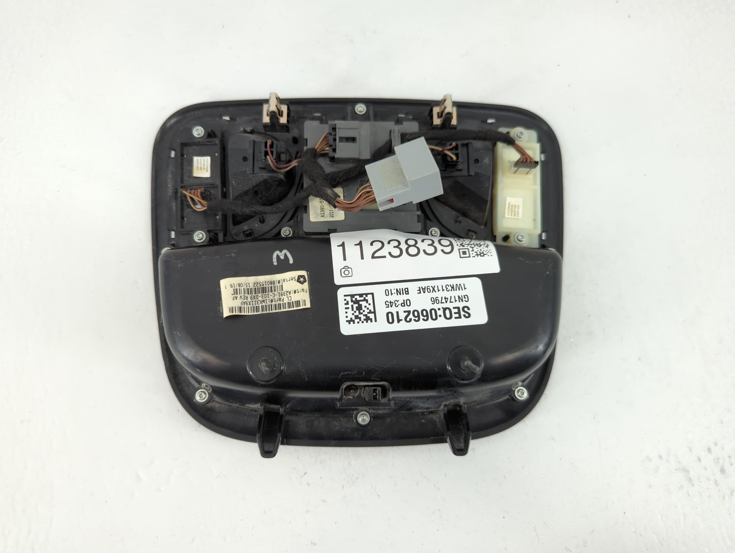 2015-2017 Chrysler 200 Overhead Roof Console 1123839 - Oemusedautoparts1.com