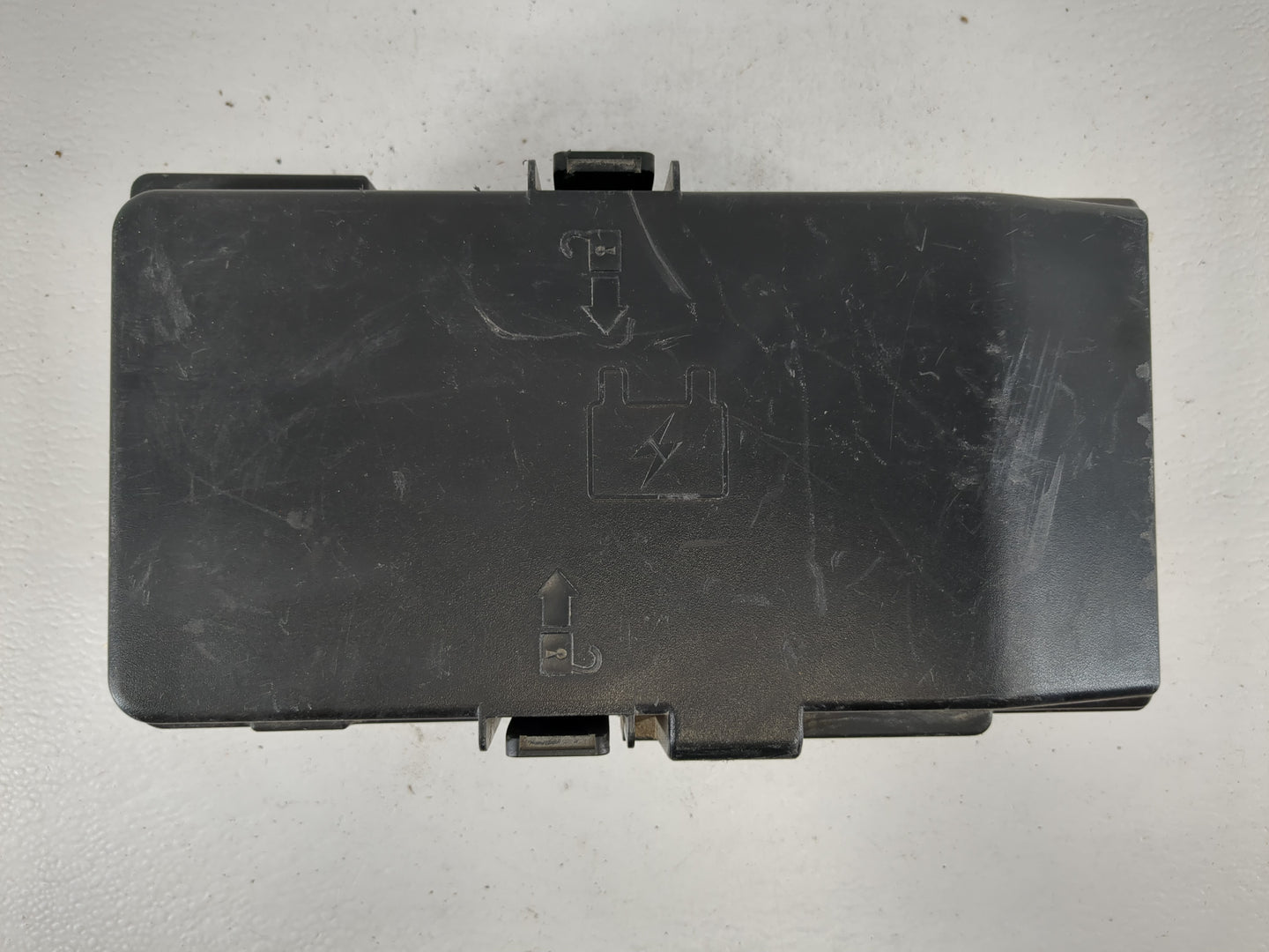 2016-2017 Chrysler 200 Fusebox Fuse Box Panel Relay Module P/N:6356-5110 Fits Fits 2016 2017 OEM Used Auto Parts - Oemusedau