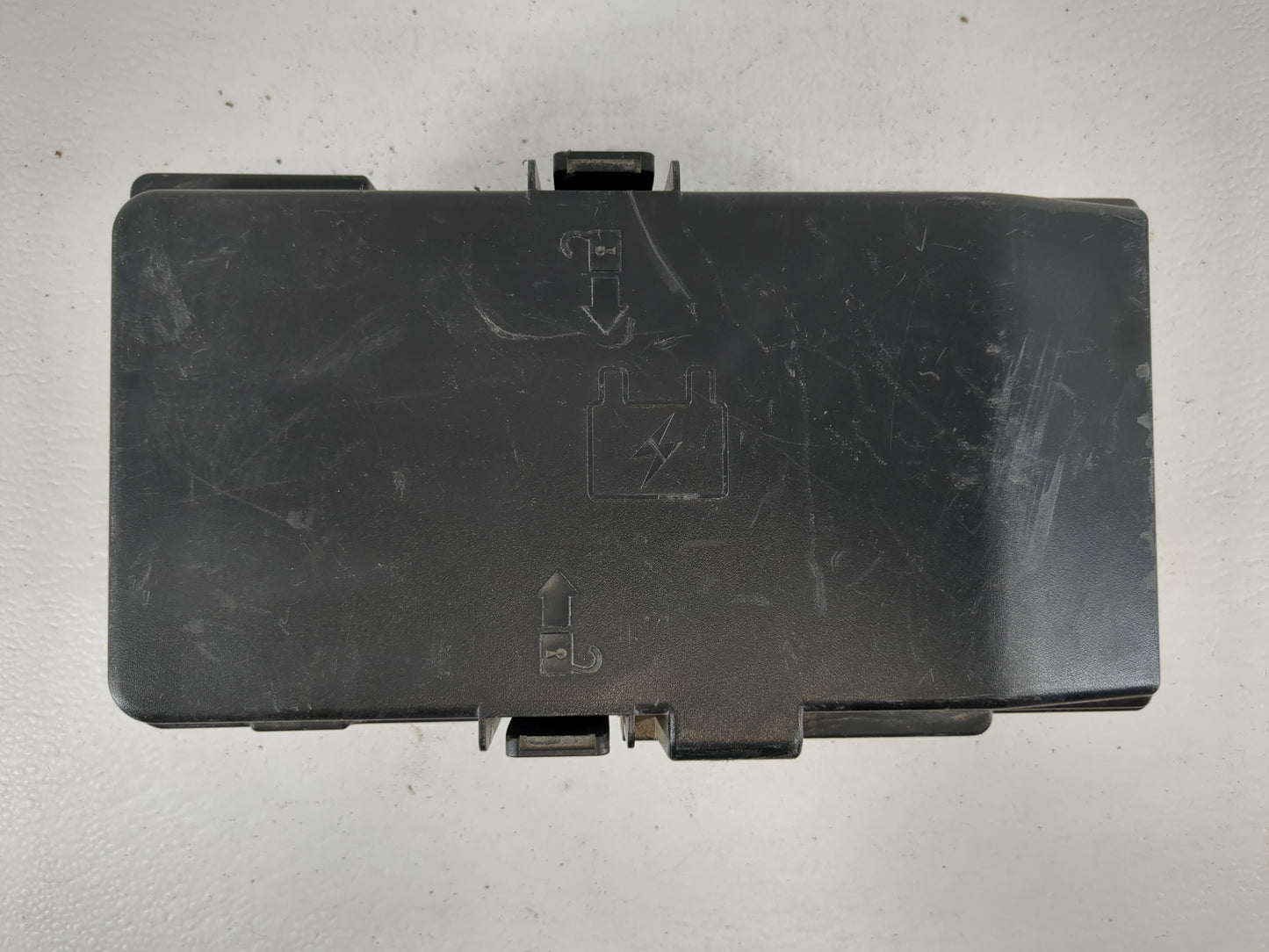 2016-2017 Chrysler 200 Fusebox Fuse Box Panel Relay Module P/N:6356-5110 Fits Fits 2016 2017 OEM Used Auto Parts - Oemusedau