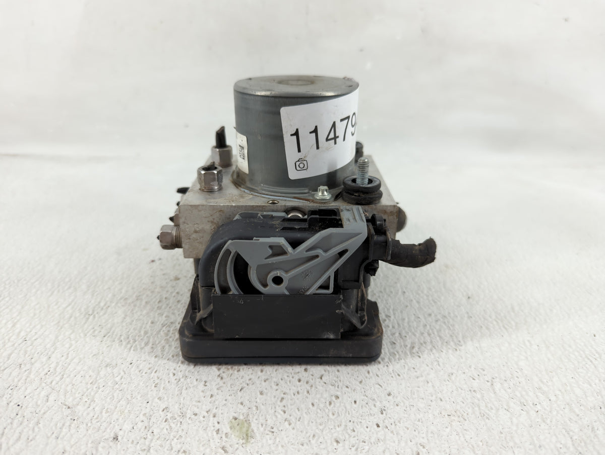 2016 Chrysler 200 Anti-Lock Brake ABS Pump Module Actuator OEM P/N:P68267002AC Fits OEM Used Auto Parts - Oemusedautoparts1.