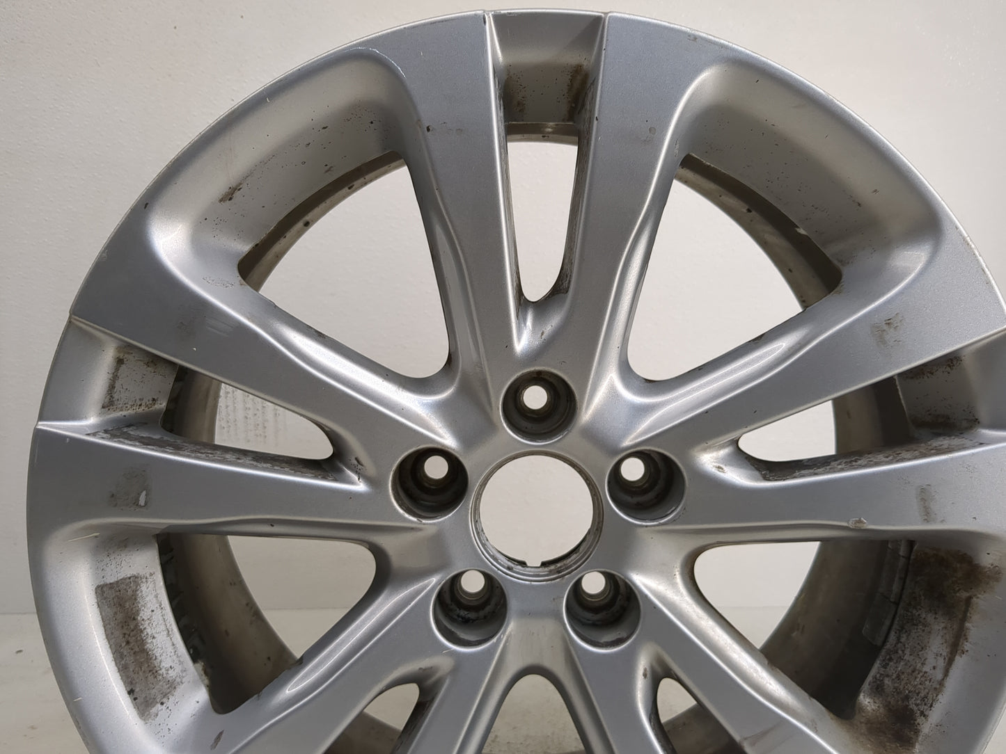 2015-2017 Chrysler 200 Oem Wheel Rim - Oemusedautoparts1.com