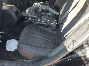 compare product 2016 Chrysler 200 Rear Seat Oem