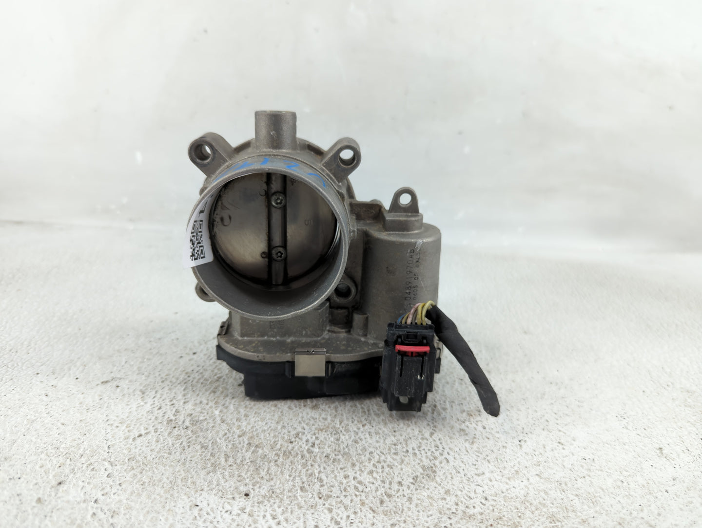 2015-2017 Chrysler 200 Throttle Body P/N:04891970AB Fits Fits 2014 2015 2016 2017 2018 2019 2020 2021 2022 OEM Used Auto Par