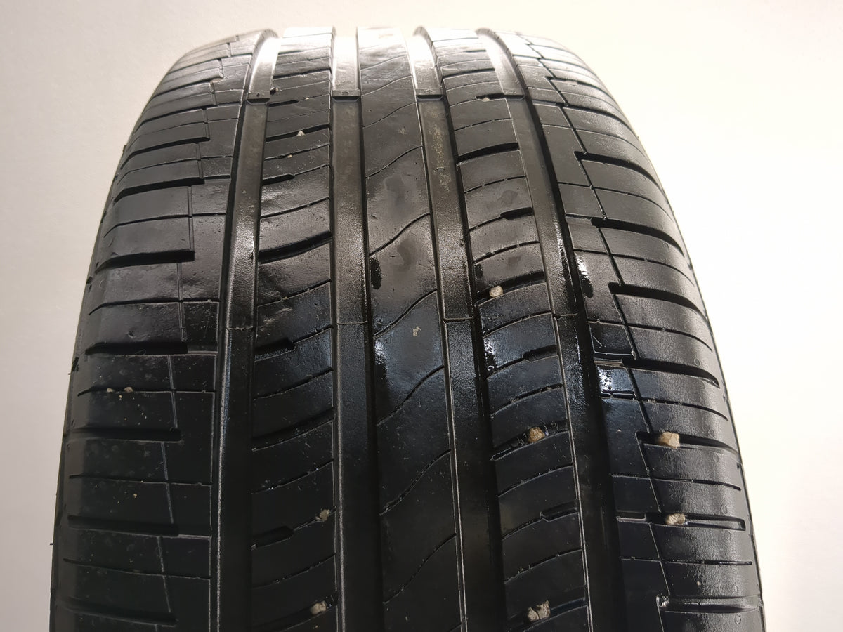 Used Tire 235/55R17 MASTERCRAFT STRATUS AS 99H - Tread Depth 8/32 - Oemusedautoparts1.com